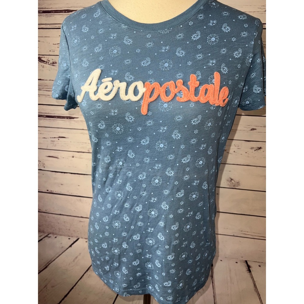Aeropostale Tee Shirt Womens size Large Paisley‎ Graphic T-Shirt Classic Crew